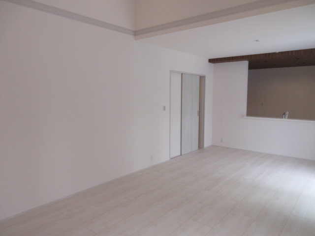 【仲介手数料無料】新築戸建　熊谷市肥塚561-1（全3棟）の居間・リビング