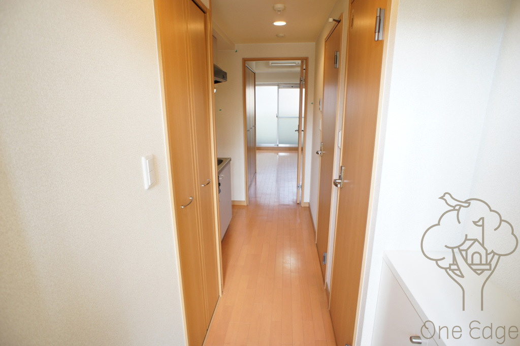 ONE ROOF FLAT TENJINBASHIの玄関