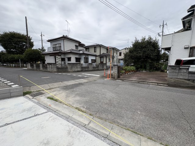 【前面道路含む現地写真】 | 熊谷市肥塚第3 Livele Garden.s　新築戸建　全3棟　1号棟
