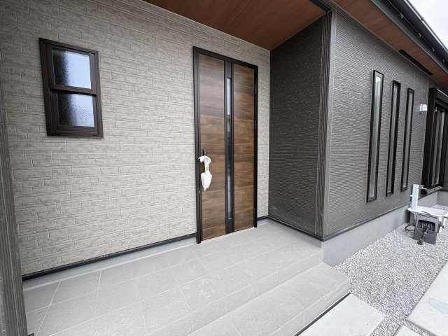 【玄関】 | 熊谷市肥塚第3 Livele Garden.s　新築戸建　全3棟　1号棟