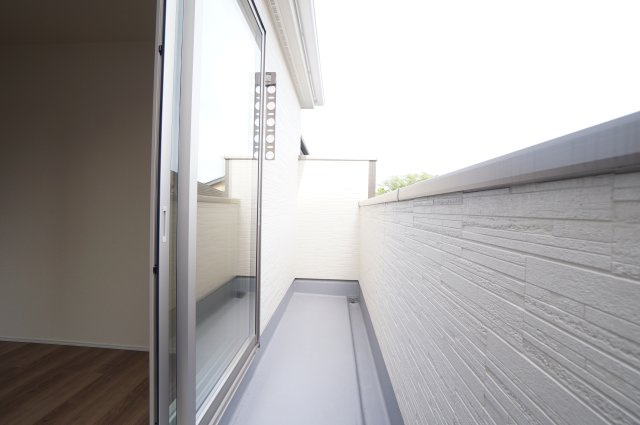 リーブルガーデン半田市北二ツ坂町2丁目第2　1号棟のバルコニー|南向きのバルコニーは日当たり良好でお洗濯も快適♪