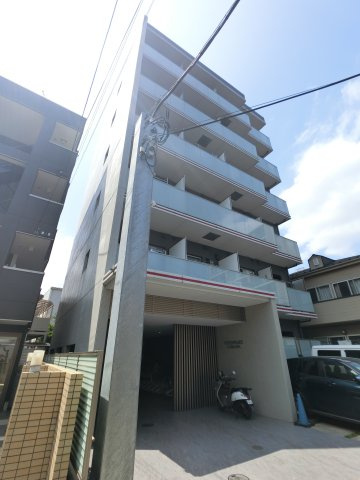 ウィンドワード市川の外観