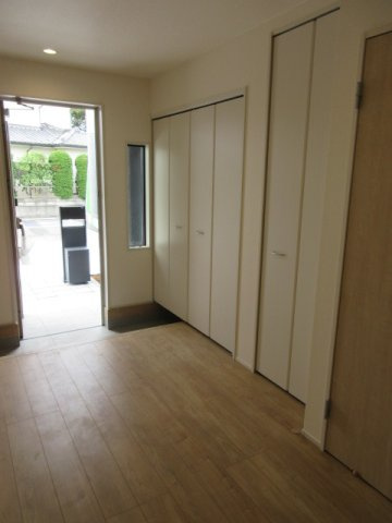 【仲介手数料無料】新築戸建　熊谷市肥塚561-1（全3棟）の前面道路含む現地写真