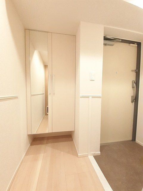 ヴィア・ラッテアの玄関