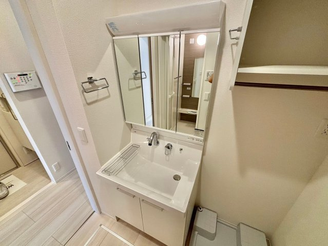 クロス52の洗面所