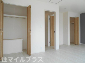 【洋室】 | 郡山市久留米2丁目新築一戸建て4棟 | 広々とした洋室です