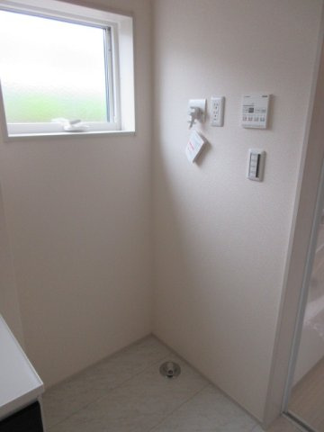 【仲介手数料無料】新築戸建　熊谷市肥塚561-1（全3棟）のランドリースペース
