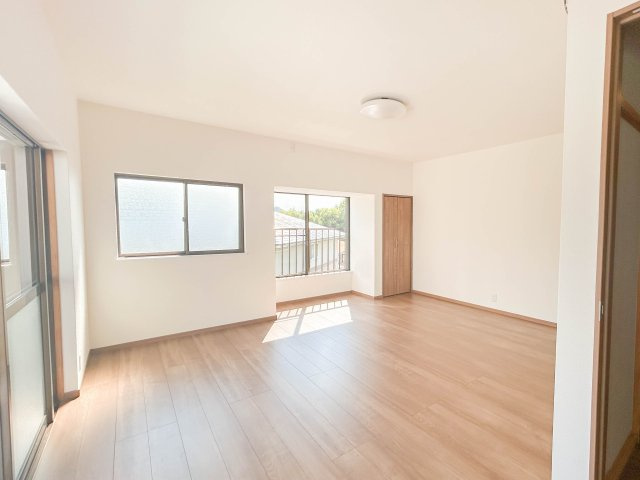 【洋室】 | 伊豆の国市宗光寺 中古戸建 XH06083 | 伊豆の国市宗光寺　2F洋室　リフォーム後