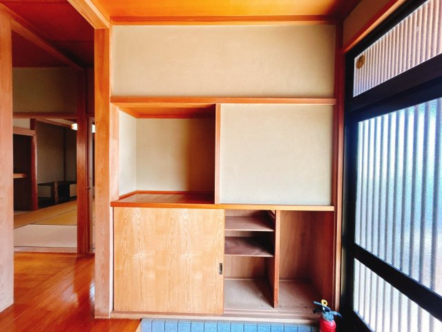 【玄関】 | 伊豆の国市宗光寺 中古戸建 XH06083 | 伊豆の国市宗光寺　玄関収納　リフォーム後