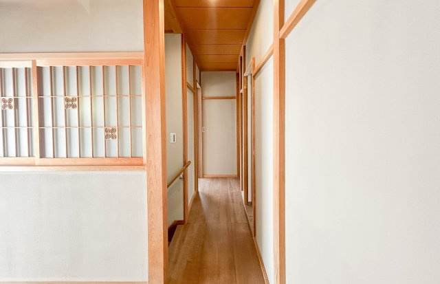 【内装】 | 伊豆の国市宗光寺 中古戸建 XH06083 | 伊豆の国市宗光寺　廊下　リフォーム後