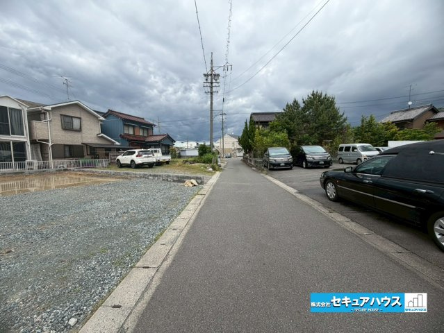 【同施工物件ご案内可】東海市名和町二反表　全2棟の前面道路含む現地写真|事前予約にて現地ご見学いただけます！お気軽にお問い合わせください♪
■株式会社　セキュアハウス■
住宅ローンに強く、知識、経験豊富なスタッフ在籍
お客様に寄り添い、ご成約後もサポート致します。