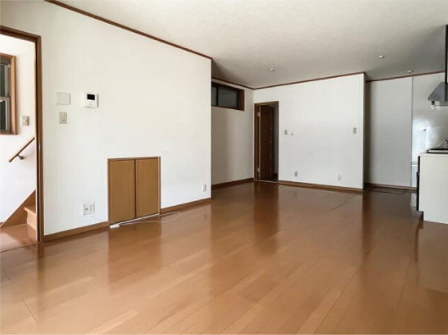 東九条北松ノ木町の居間・リビング