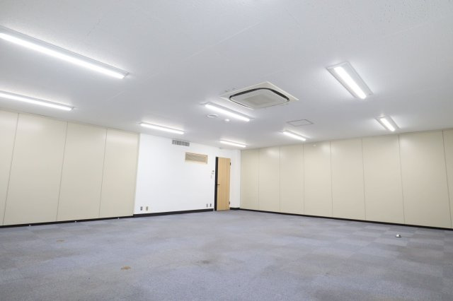 リアライズ谷町ビルの内装