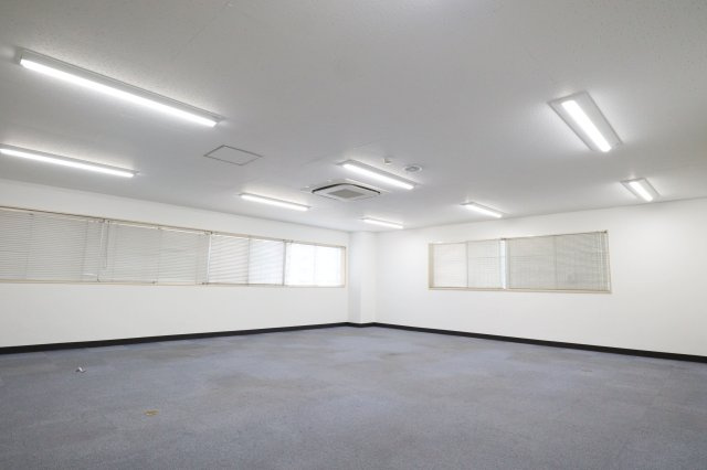 リアライズ谷町ビルの内装
