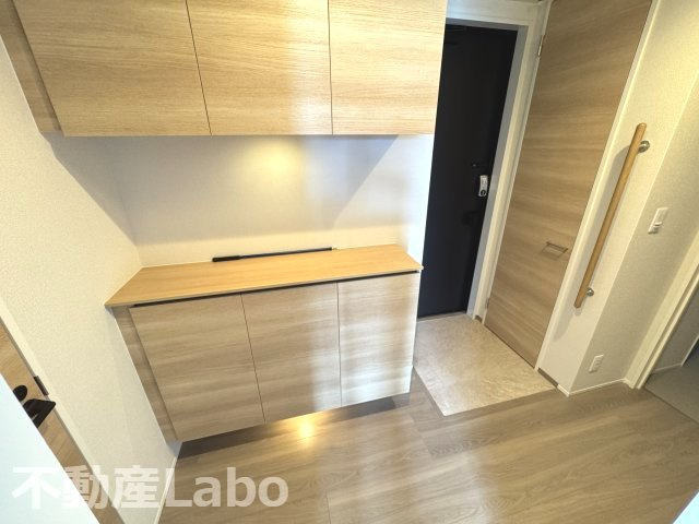 ベレオ安宅の玄関