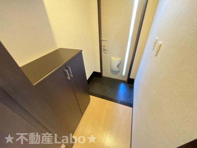 カネウロコ北矢三の玄関