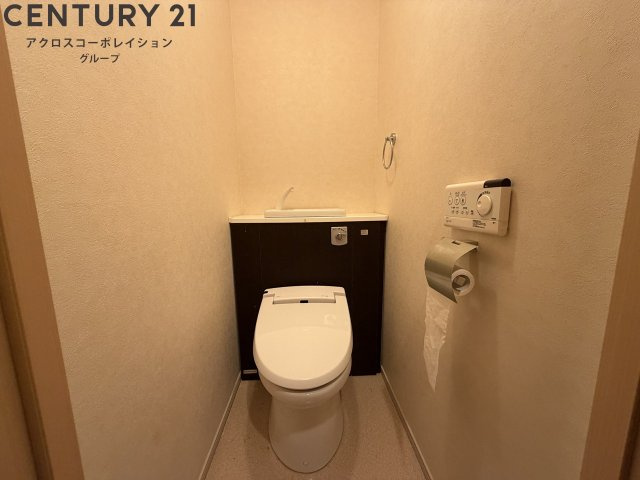 ウォシュレット付きのトイレです♪