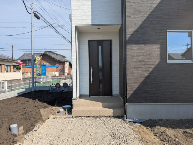 新築戸建　KIP高崎乗附町1期の玄関