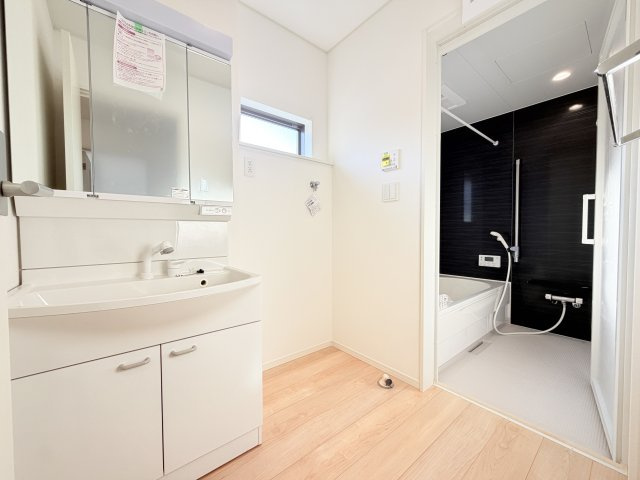 クレイドルガーデン藍住町富吉第1の独立洗面台|独立洗面台です