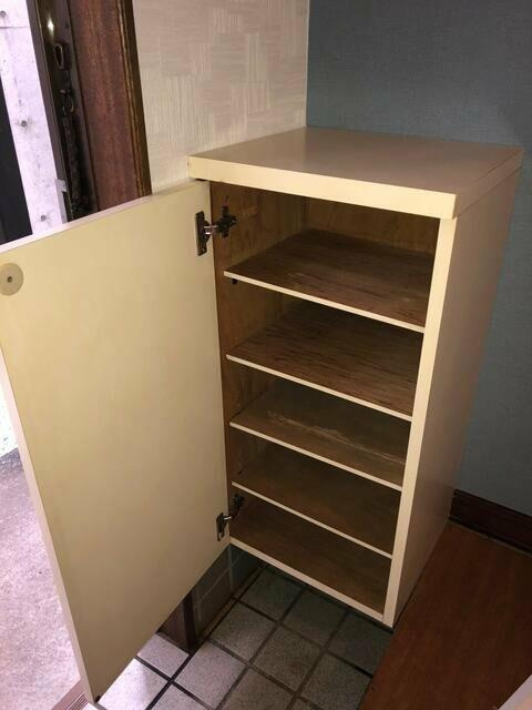 同棟別室