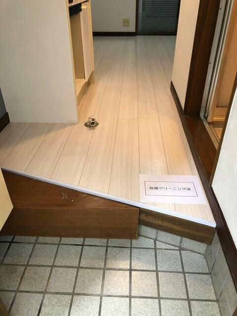 同棟別室