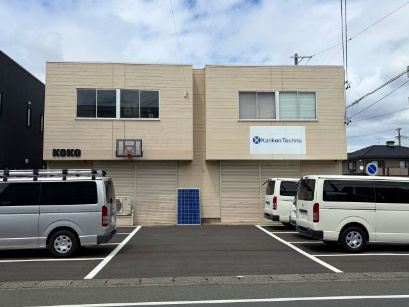 渡瀬町事務所付倉庫の駐車場