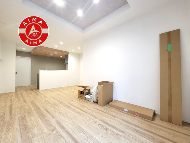 福岡市南区警弥郷3丁目第2-2棟（1号棟）の居間・リビング|キッチンからリビングをしっかり確認できます。家族の笑顔があふれる空間になりそうですね。