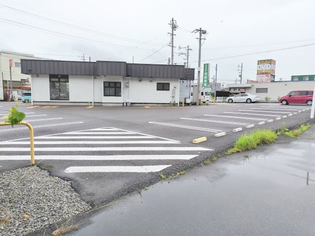 ６６８４５　岐阜市岩崎事業用の外観