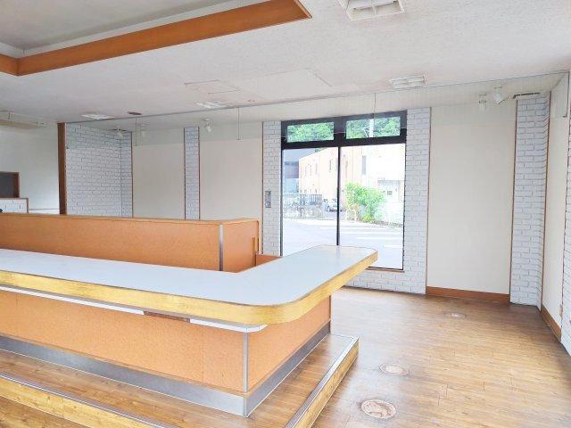 ６６８４５　岐阜市岩崎事業用の内装