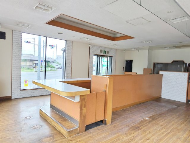 ６６８４５　岐阜市岩崎事業用の内装