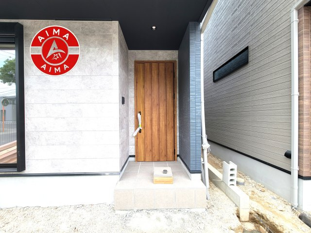 福岡市南区警弥郷3丁目第2-2棟（2号棟）の玄関|おでかけの時も帰った時も、「我が家」を最初に感じでもらえる素敵な空間に。