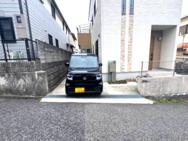 阪南市舞３丁目　中古戸建の駐車場