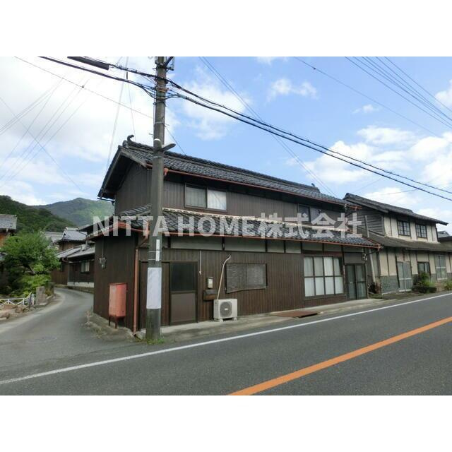 丹波市氷上町石生の一戸建て