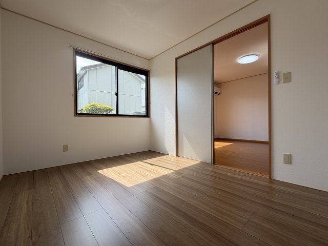 アーバンライフ幸の洋室|洋室6帖（LDK隣）
