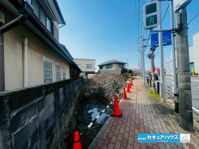 【同施工物件ご案内可能】刈谷市松坂町2丁目　全1棟の前面道路含む現地写真|事前予約にて現地ご見学いただけます！お気軽にお問い合わせください♪
■株式会社　セキュアハウス■
住宅ローンに強く、知識、経験豊富なスタッフ在籍
お客様に寄り添い、ご成約後もサポート致します。