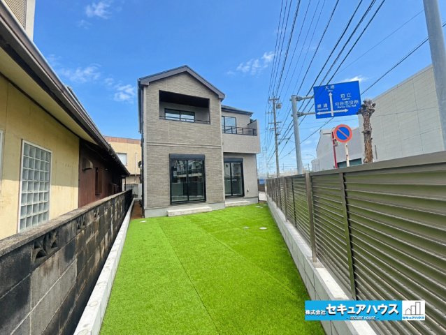 【本日ご案内可能】刈谷市松坂町2丁目　全1棟の庭|【庭】
◆お庭付きの物件です！お子様やペットの遊び場、外に置きたい車のタイヤなどを置くことが出来ます。　　　　　　　　　　　　　　　　　　　　　　　　　　　　　　　　　　　　　　　　　　　　　　　　　