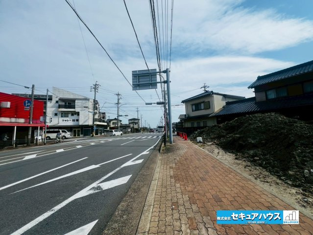 【同施工物件ご案内可能】刈谷市松坂町2丁目　全1棟の前面道路含む現地写真|事前予約にて現地ご見学いただけます！お気軽にお問い合わせください♪
■株式会社　セキュアハウス■
住宅ローンに強く、知識、経験豊富なスタッフ在籍
お客様に寄り添い、ご成約後もサポート致します。