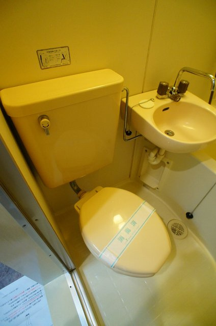 コンフォート実籾のトイレ|落ち着いた色調のトイレです