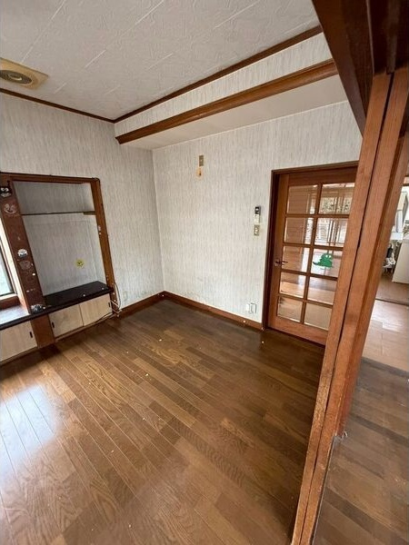 千葉県流山市名都借戸建の居間・リビング|おしゃれな居間です