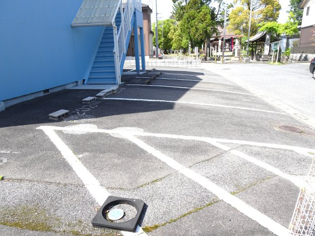 スカイハイツの駐車場