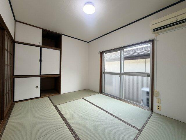 収納付の居室