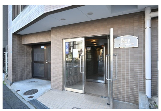 プレール新宿余丁町のエントランス