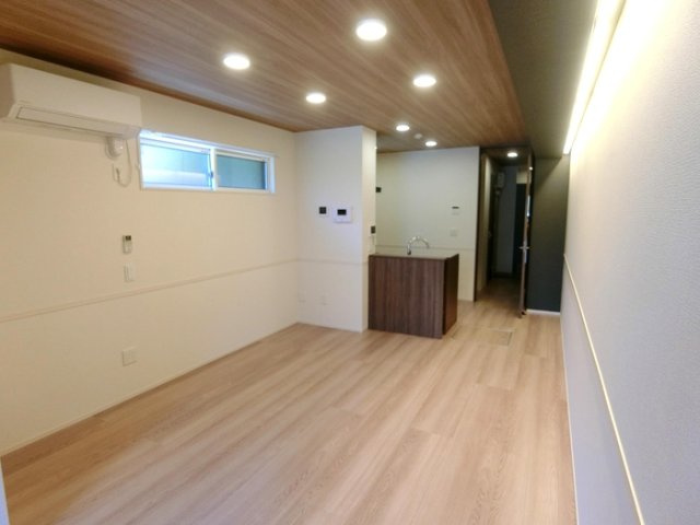 【居間・リビング】Ｌｕｘｅ Ｇｒａｃｉａ 成田町