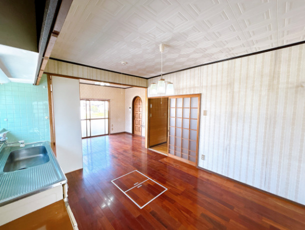 八代市豊原中町中古戸建のキッチン