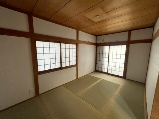 和歌山市次郎丸の和室