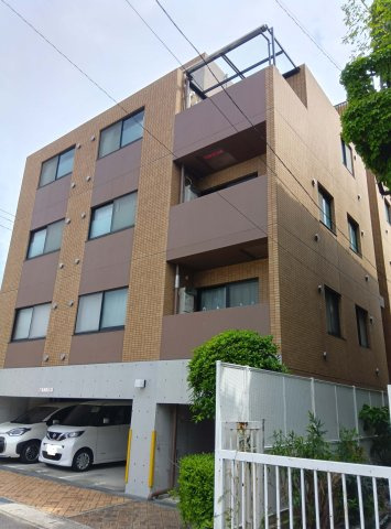 ロイヤル甲東園の外観
