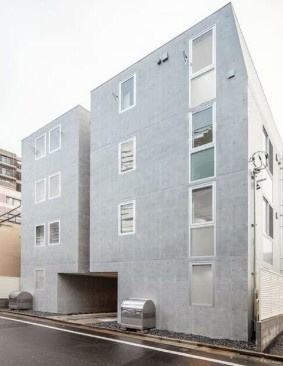 【外観】 | クラリア野方イースト | 鉄筋コンクリート造のがっちりとした建物。