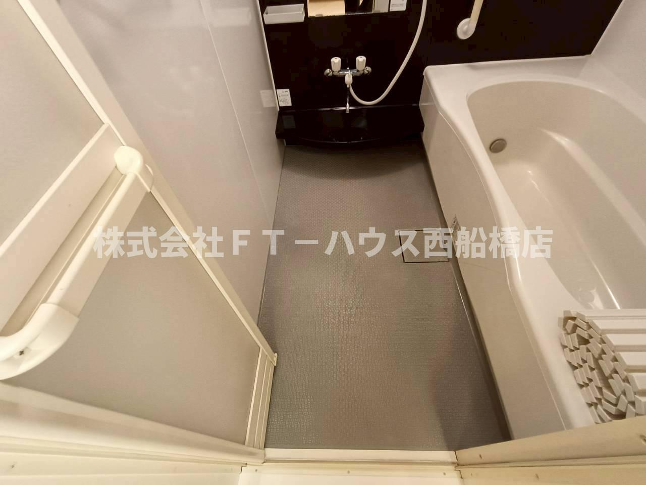 スマイリア西船の浴室