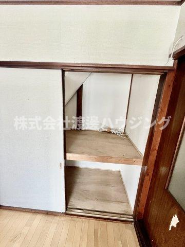 上島町貸家の収納