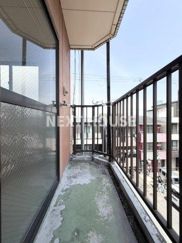 セラ天下茶屋のバルコニー